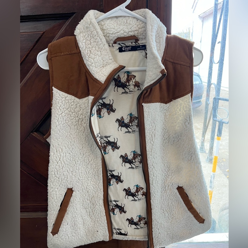 Cinch Reversible Fleece Vest